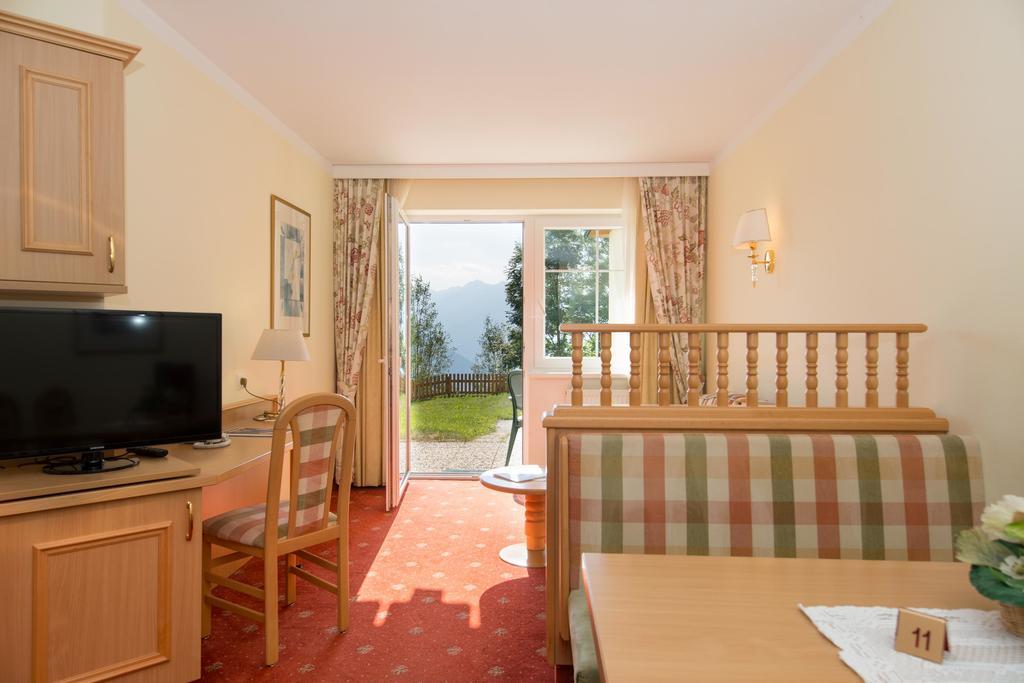 Residence Rossboden Mit Hallenbad Verano Екстер'єр фото